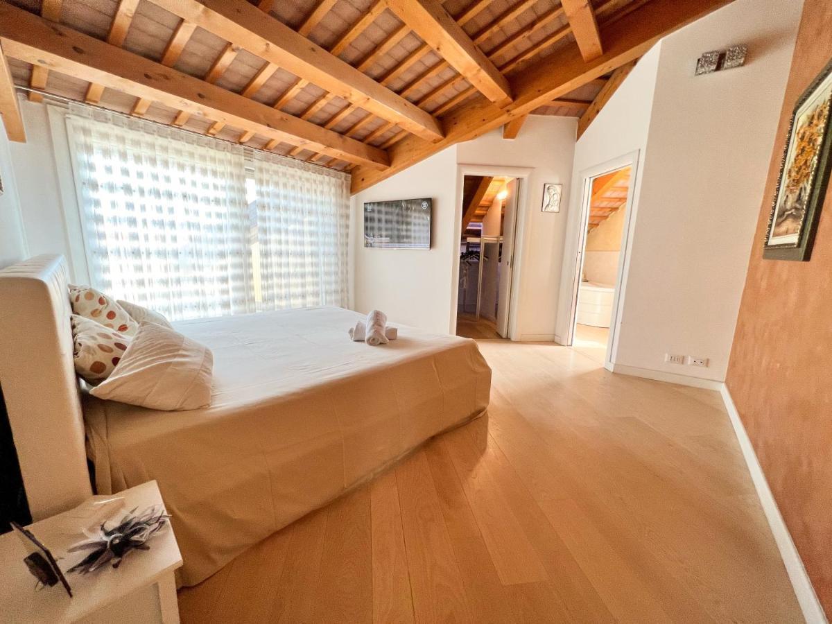 דירות דולו Erman House Mansarda Sulla Riviera Del Brenta Venezia מראה חיצוני תמונה