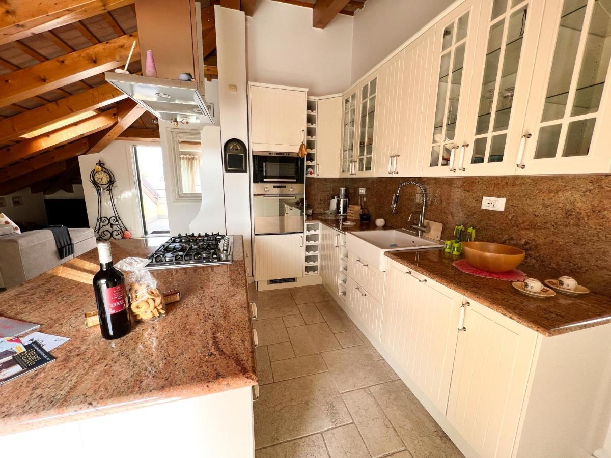 דירות דולו Erman House Mansarda Sulla Riviera Del Brenta Venezia מראה חיצוני תמונה