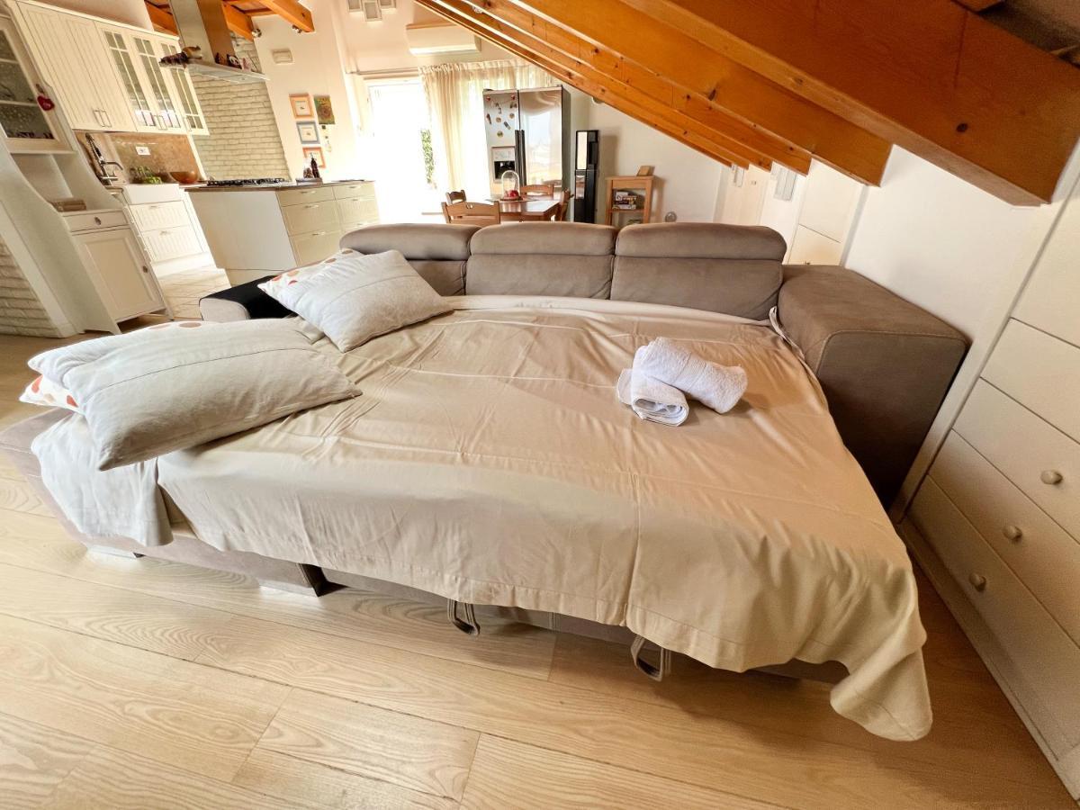 דירות דולו Erman House Mansarda Sulla Riviera Del Brenta Venezia מראה חיצוני תמונה