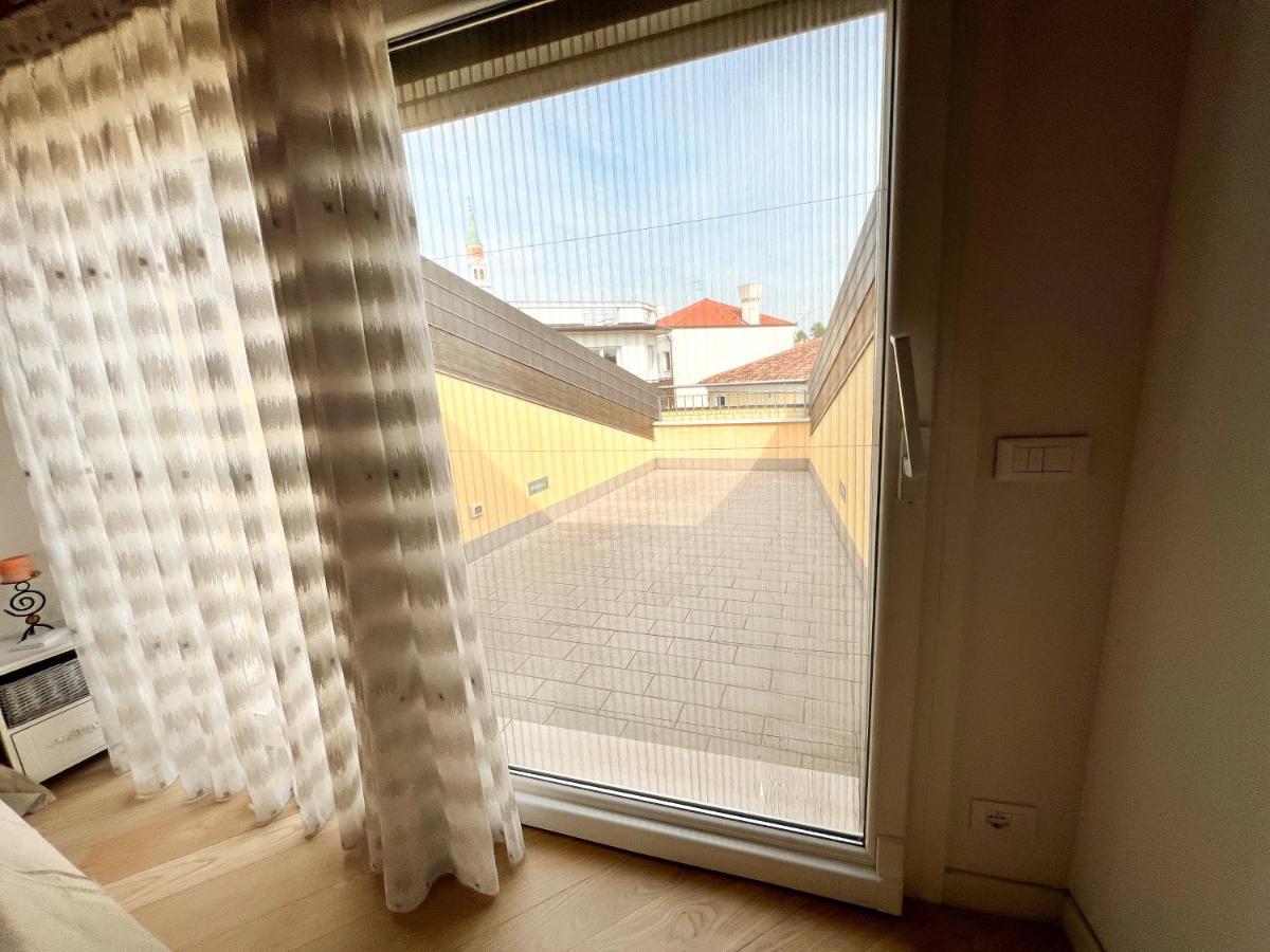 דירות דולו Erman House Mansarda Sulla Riviera Del Brenta Venezia מראה חיצוני תמונה